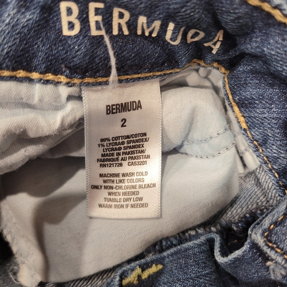 Aeropostale Bermuda Shorts 2 - Picture 4 of 6